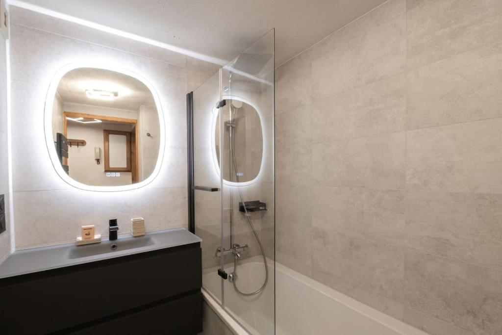 Bel Appartement Entier En Style Chalet A Chamonix Bagian luar foto